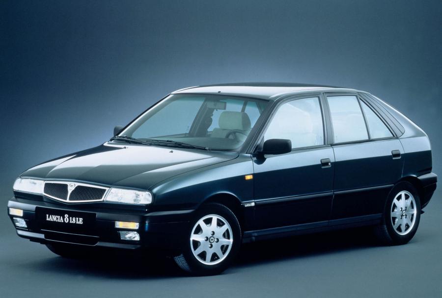  Lancia Delta 1994 года  (фото 5 из 6)